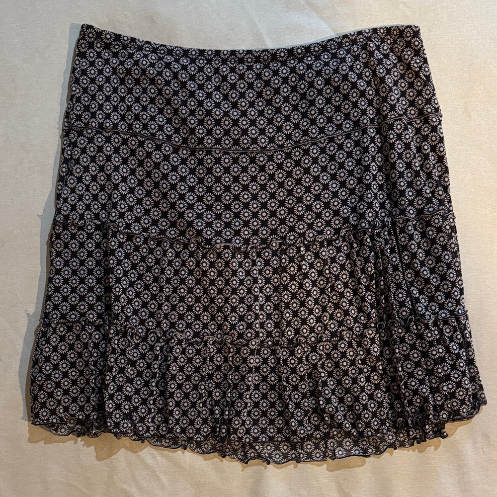 Sophie Max Black Mini Skirt with White Daisy Print
